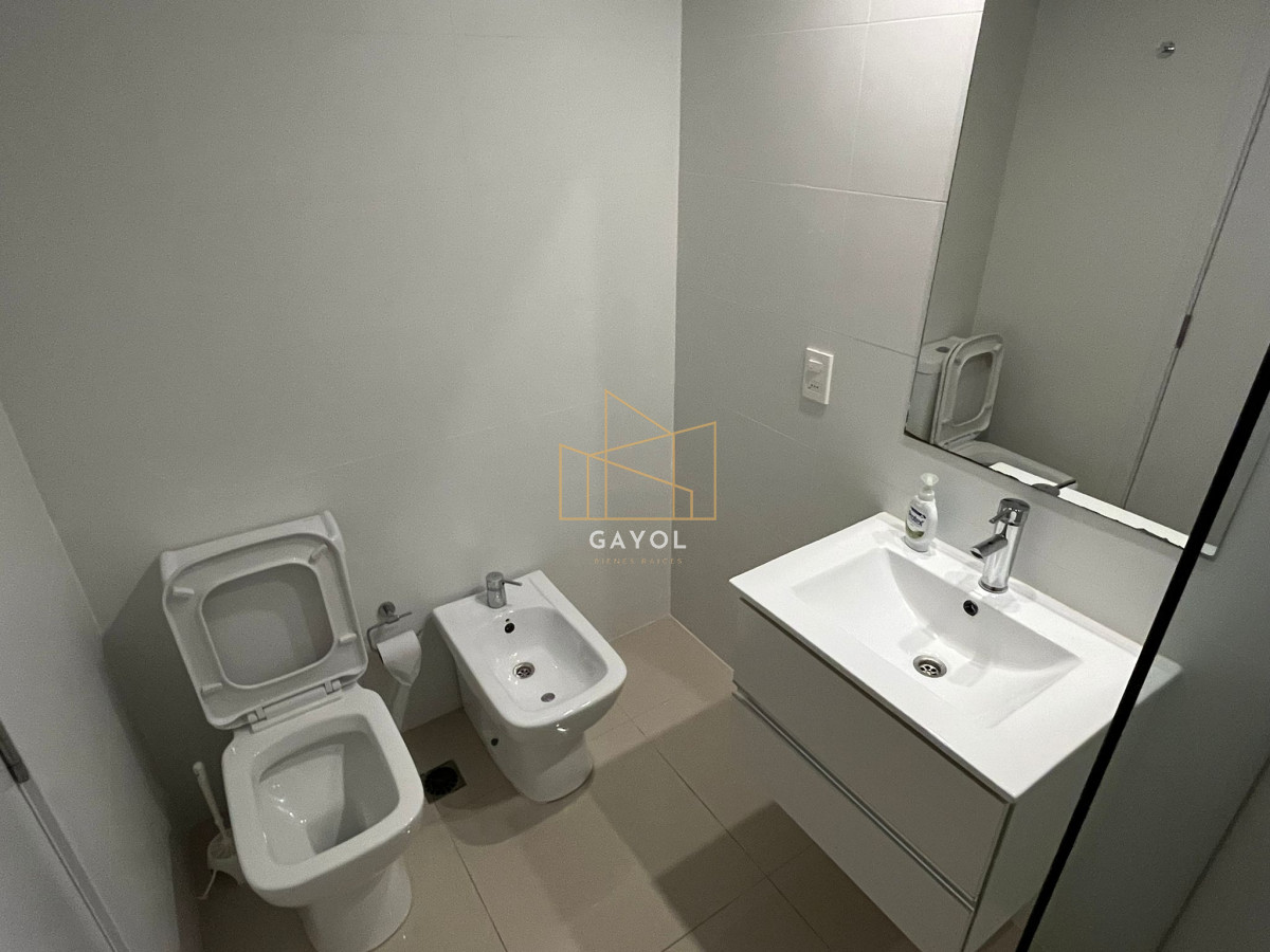Apartamento ID.220 - Apartamento en Venta de 3 dormitorios en Aidy Grill , Punta del este 