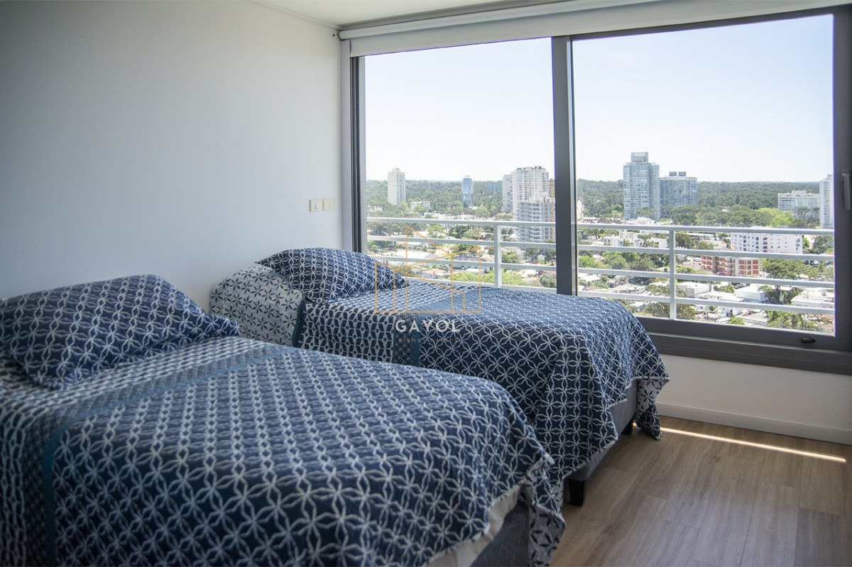 Apartamento ID.136 - Departamento de 2 suites en venta en Alexander Boulevard, Playa Mansa