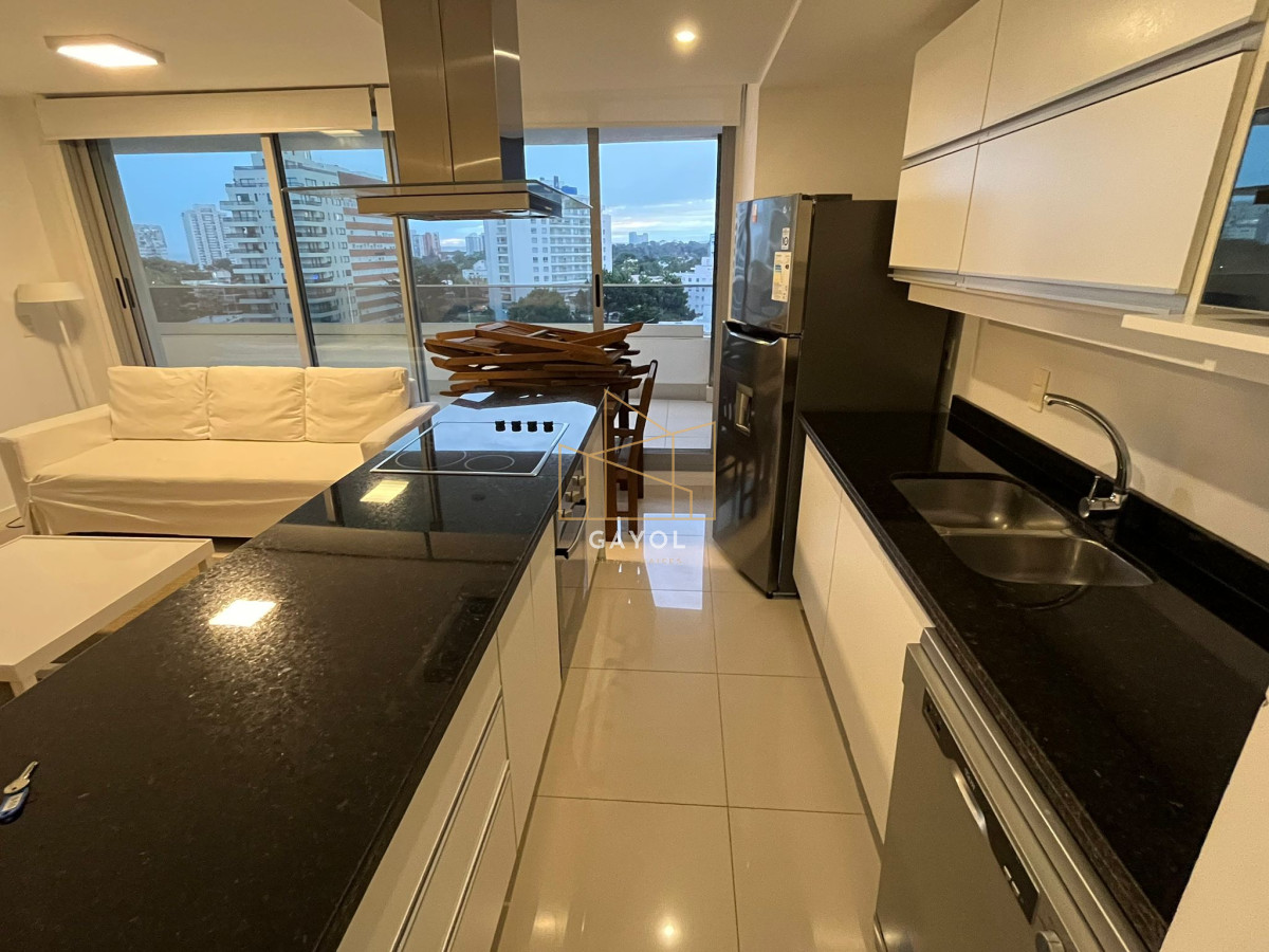 Apartamento ID.220 - Apartamento en Venta de 3 dormitorios en Aidy Grill , Punta del este 