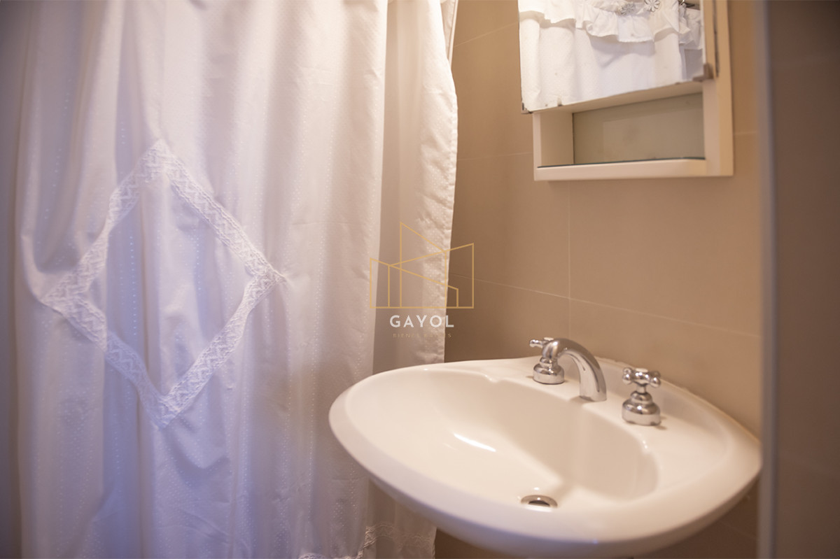 Apartamento ID.901 - Vende departamento de 3 dormitorios con vista al Puerto, Punta del Este