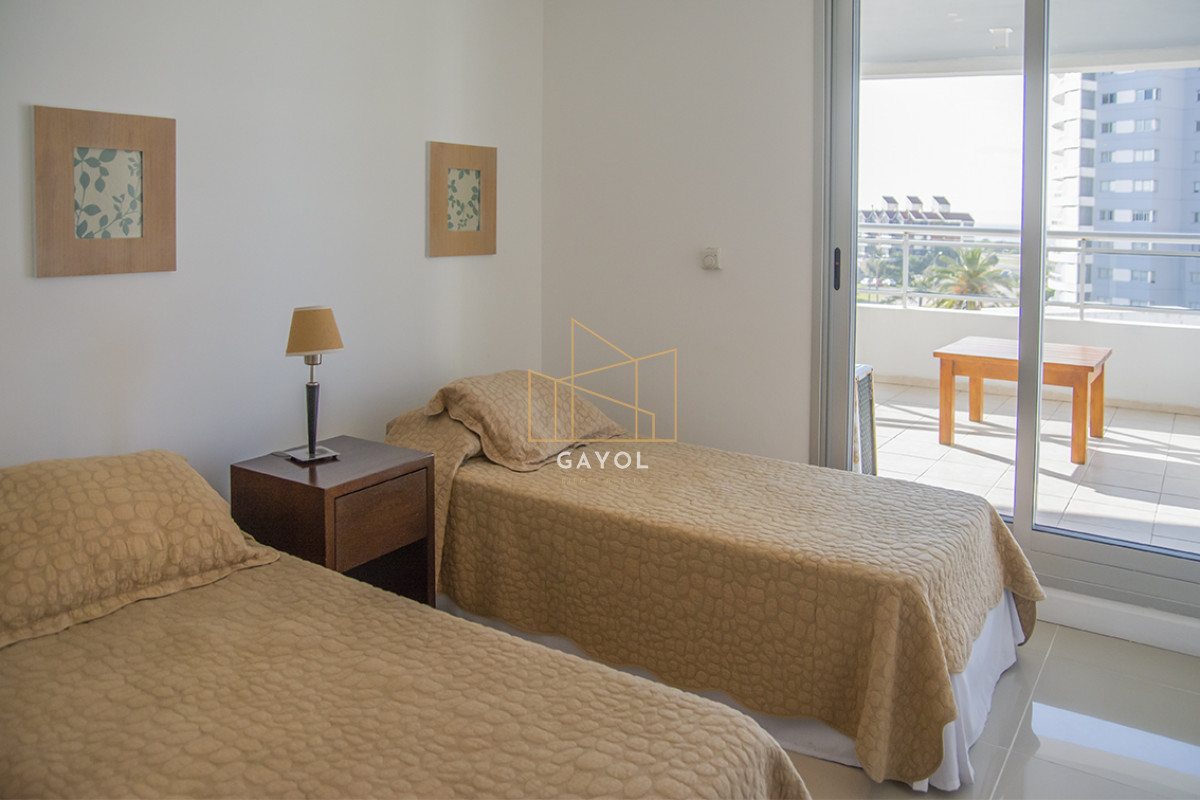 Apartamento ID.223 - Excelente departamento en venta, 3 dormitroios. Punta del Este
