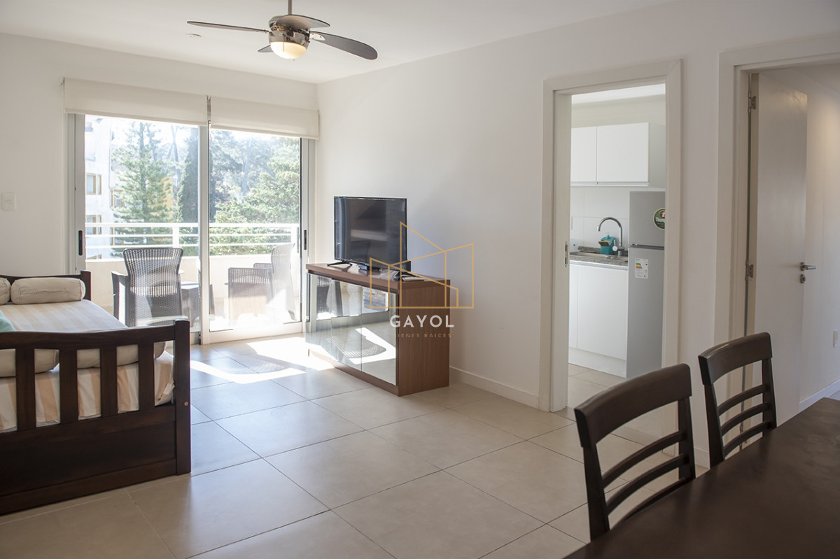 Apartamento ID.818 - Departamento de 2 dormitorios en venta proximo a Playa Mansa, Punta del Este