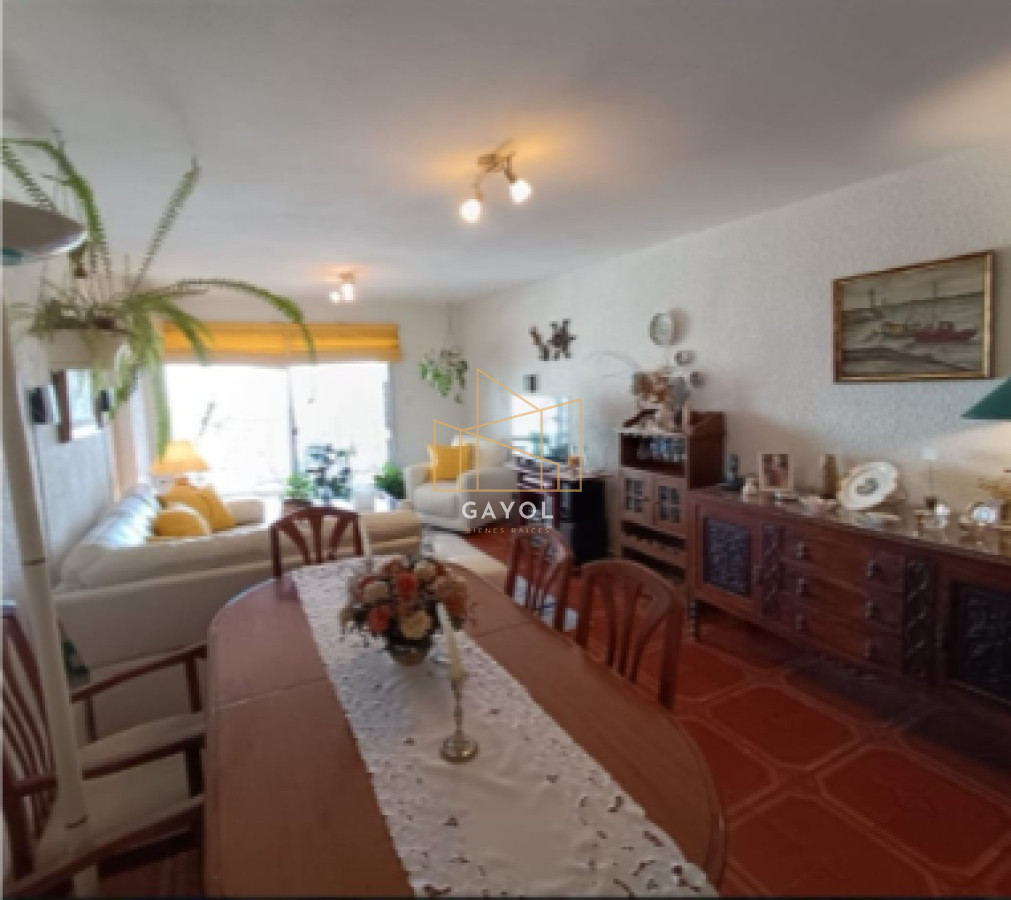 Apartamento ID.290 - Vende apartamento de 2 dormitorios en Roosevelt Punta del Este, con Balcon.