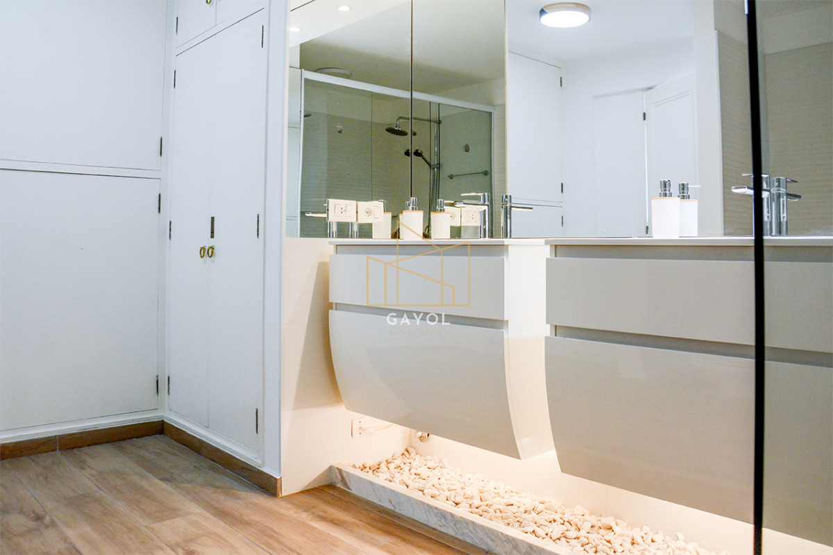 Apartamento ID.1028 - Espectacular apartamento en alquiler frente al puerto 