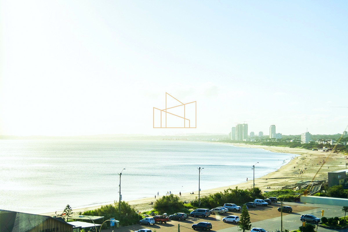 Apartamento ID.902 - Departamento en venta, 3 dormitorios en torre emblematica frente al mar