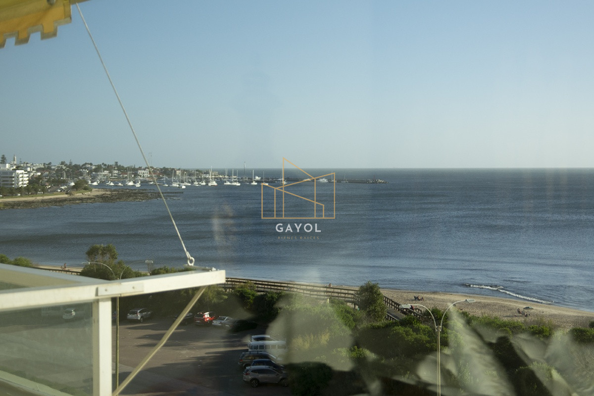 Apartamento ID.902 - Departamento en venta, 3 dormitorios en torre emblematica frente al mar