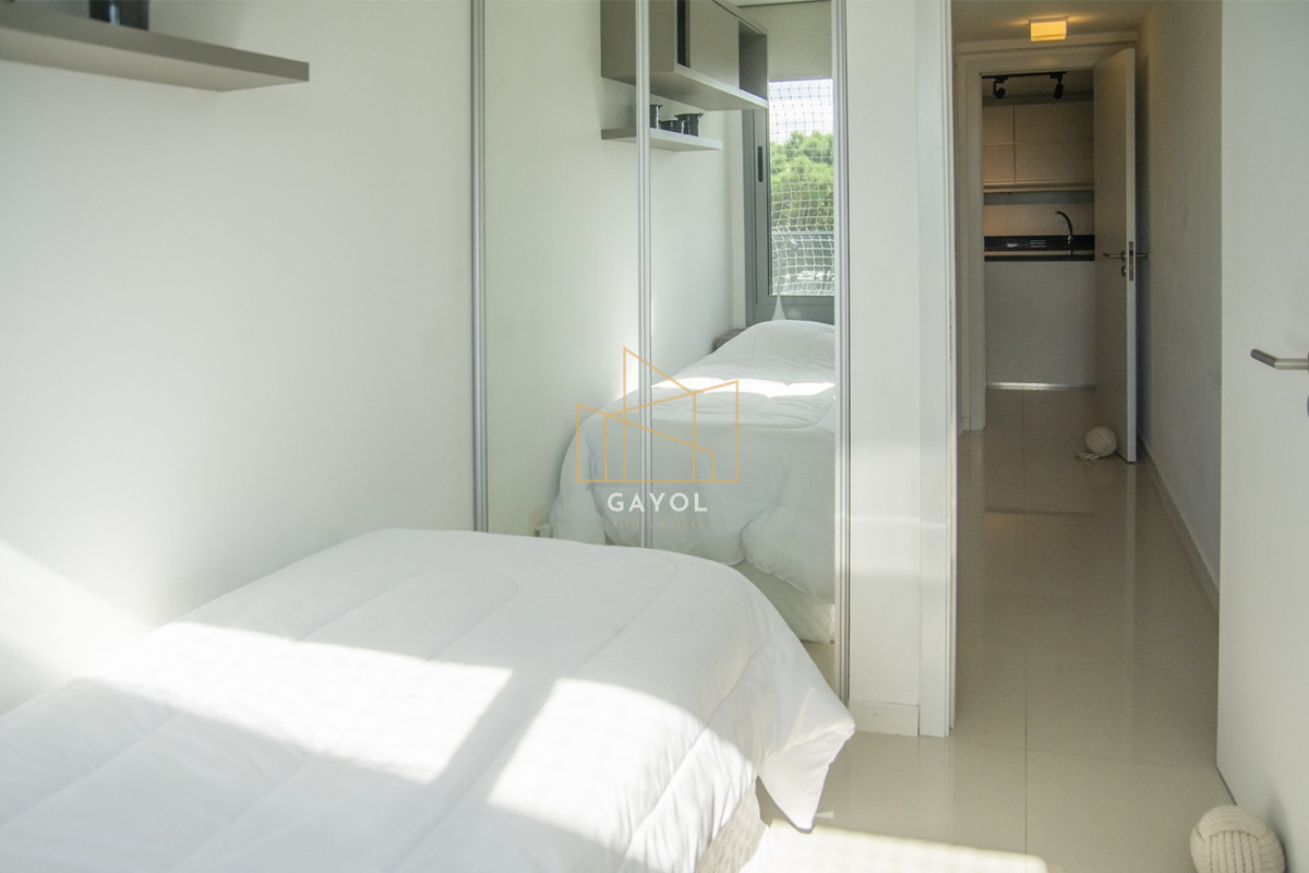 Apartamento ID.221 - Apartamento en venta en Torre esmeralda de 3 dormitorios , en Punta del Este
