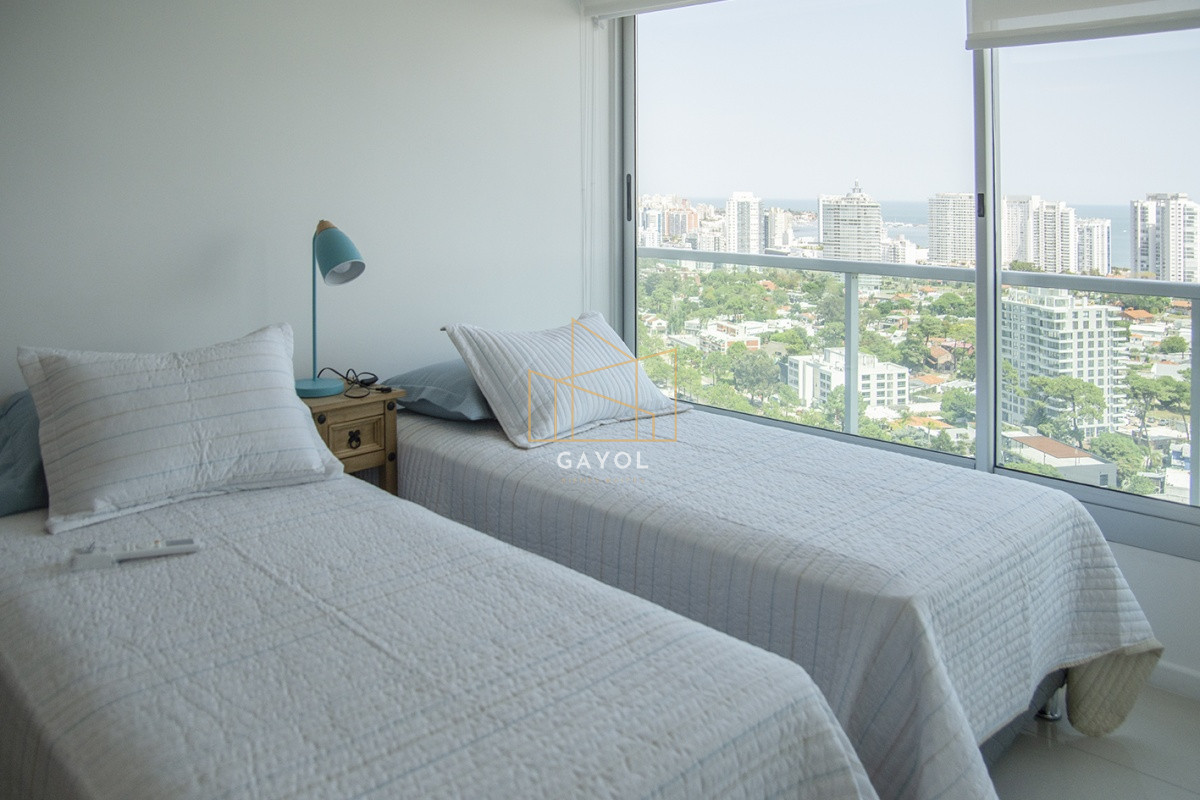Apartamento ID.866 - Apartamento  de 2 dormitorio en Edificio Gala vista , Punta del este , Maldonado 