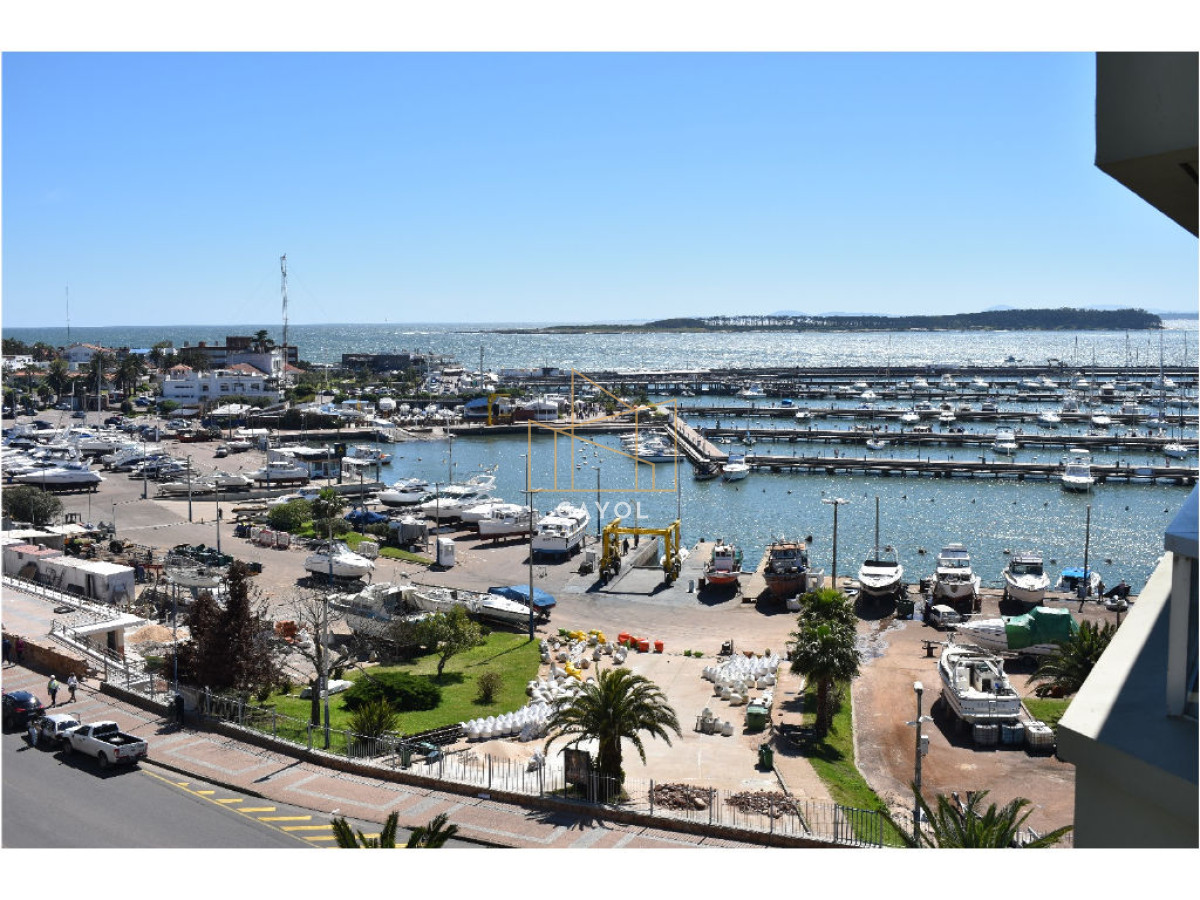 Apartamento ID.461 - Apartamento en venta de 2 dormitorios en Peninsula , Puerto , Punta del este 