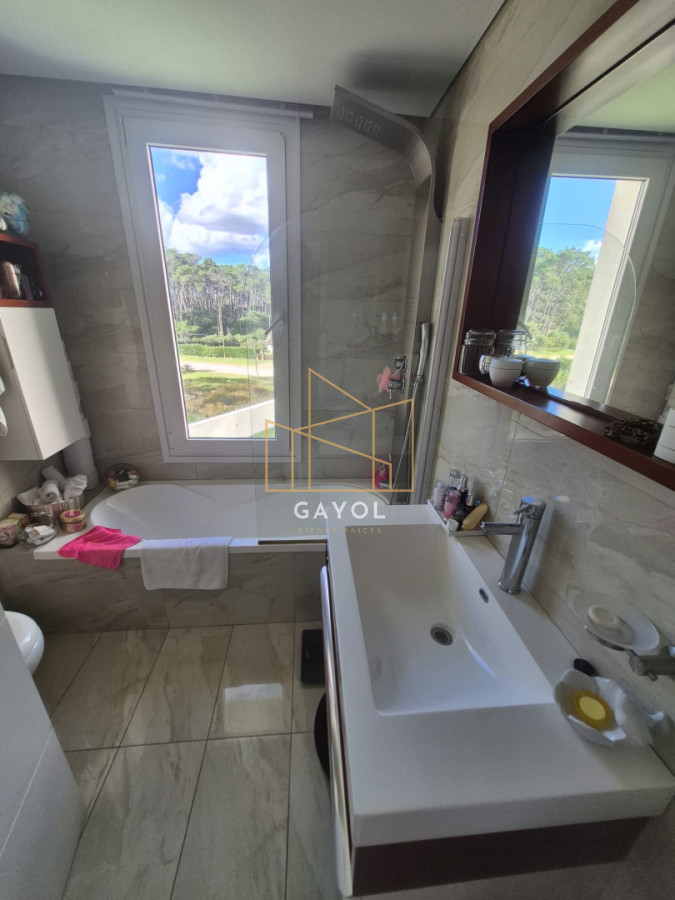 Apartamento ID.1312 - Apartamento en venta primera linea Playa Mansa Punta del Este 2 dormitorios