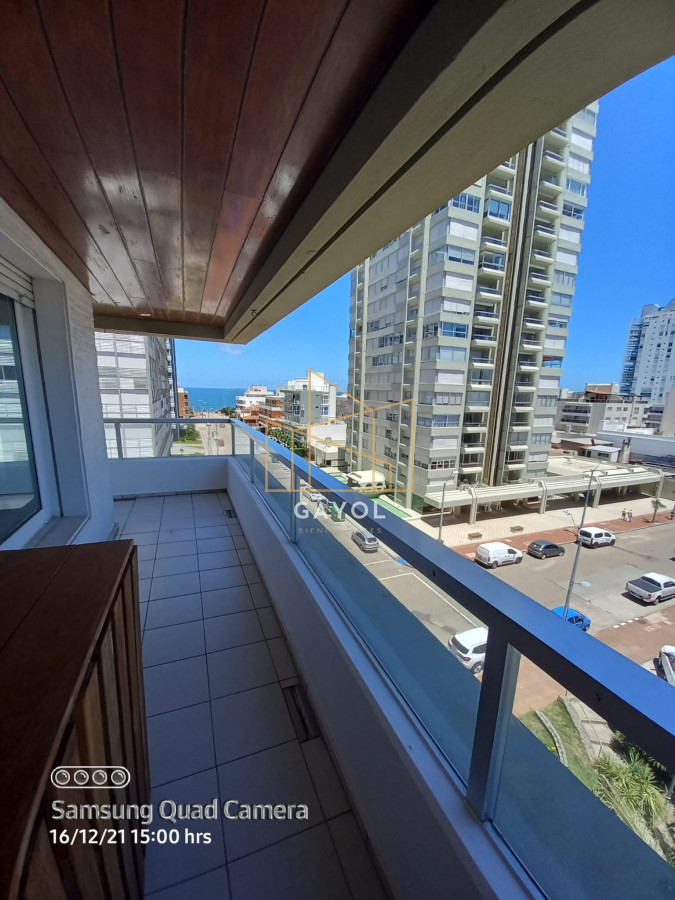Apartamento ID.461 - Apartamento en venta de 2 dormitorios en Peninsula , Puerto , Punta del este 