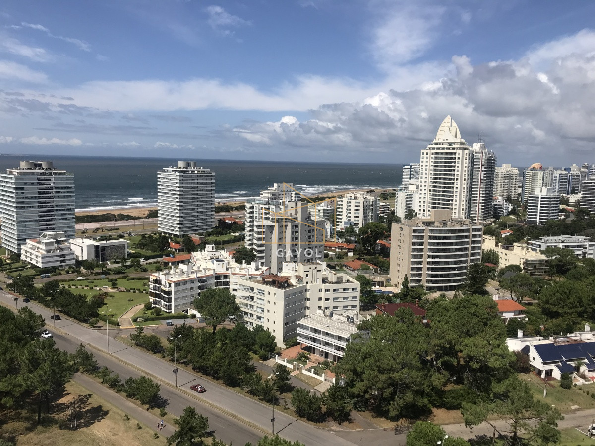 Apartamento ID.91 - Apartamento en Torre One II. Al frente. unidad de 1 dormitorio en Punta del Este 