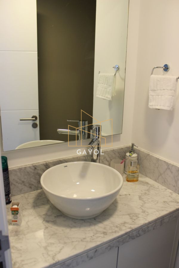 Apartamento ID.126 - ALQUILER EN ENERO EN TORRE ONE II, VISTA AL MAR, MUY BUENOS AMENITIES