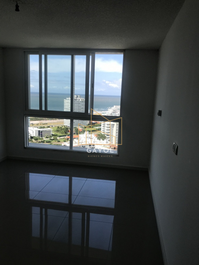 Apartamento ID.91 - Apartamento en Torre One II. Al frente. unidad de 1 dormitorio en Punta del Este 