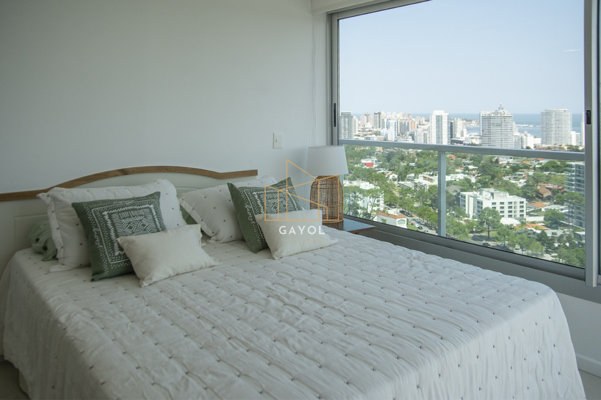 Apartamento ID.866 - Apartamento  de 2 dormitorio en Edificio Gala vista , Punta del este , Maldonado 