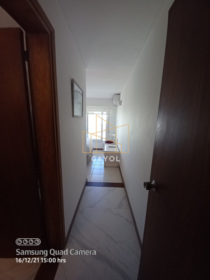 Apartamento ID.461 - Apartamento en venta de 2 dormitorios en Peninsula , Puerto , Punta del este 