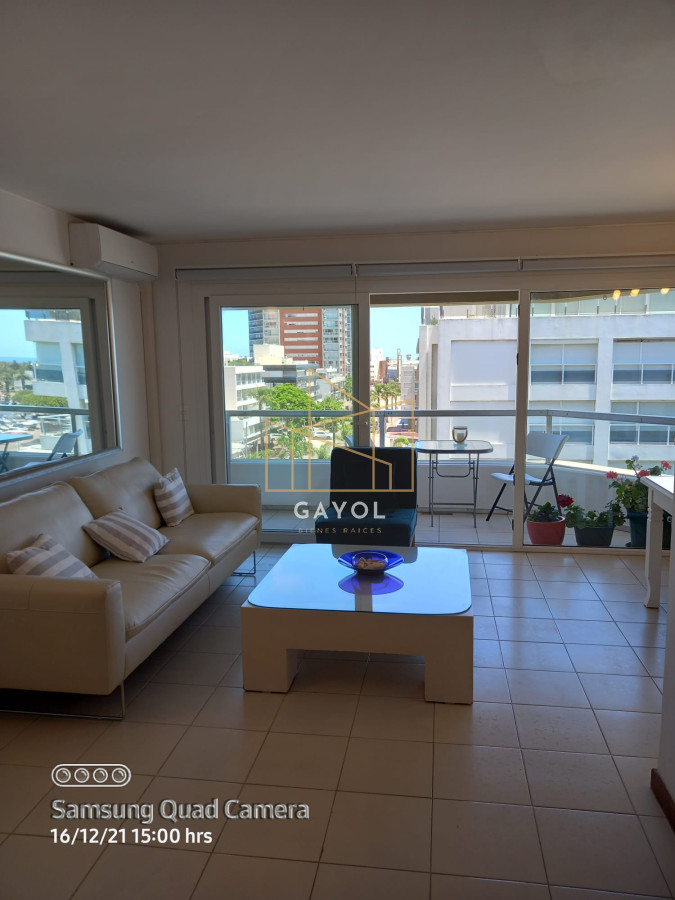Apartamento ID.461 - Apartamento en venta de 2 dormitorios en Peninsula , Puerto , Punta del este 