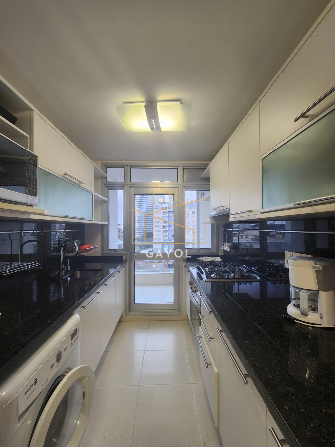 Apartamento ID.460 - Departamento en venta en Seasons Tower, a metros del mar.
