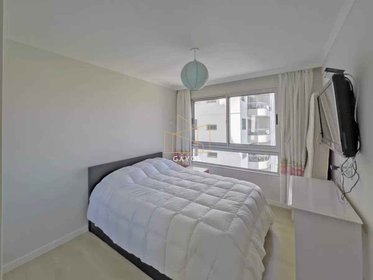 Apartamento ID.93 - Piso alto en venta en Ocean Drive - 2 dorm 2 baños