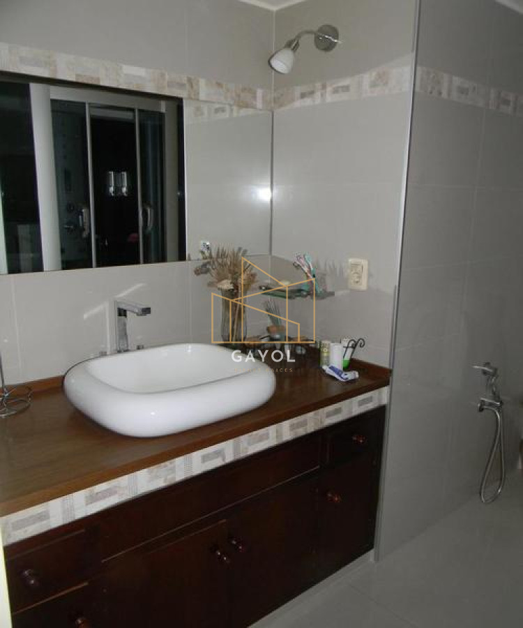 Apartamento ID.903 - Apartamento en venta con vista al puerto !