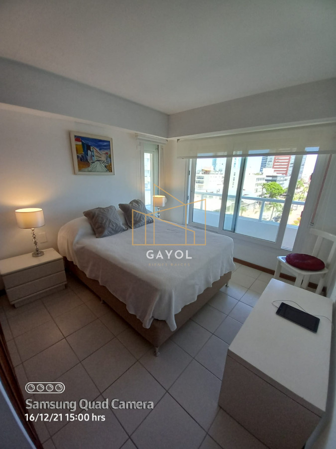 Apartamento ID.461 - Apartamento en venta de 2 dormitorios en Peninsula , Puerto , Punta del este 