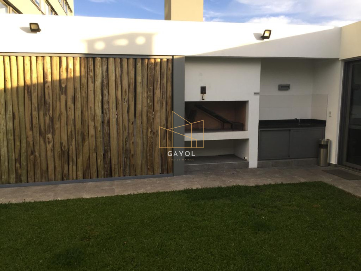 Apartamento ID.463 - Apartamento de 2 dormitorios en edificio Chronos , Punta del este  