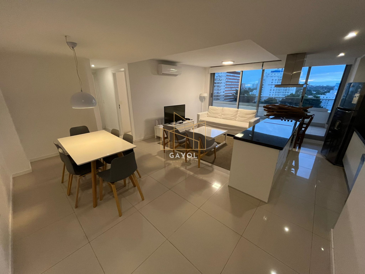 Apartamento ID.220 - Apartamento en Venta de 3 dormitorios en Aidy Grill , Punta del este 