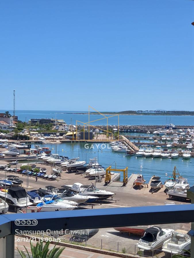 Apartamento ID.461 - Apartamento en venta de 2 dormitorios en Peninsula , Puerto , Punta del este 