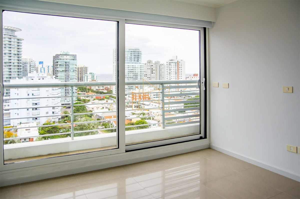 Apartamento ID.907 - Departamento de 4 dormitorios A ESTRENAR en venta en Torre Alexander Collection