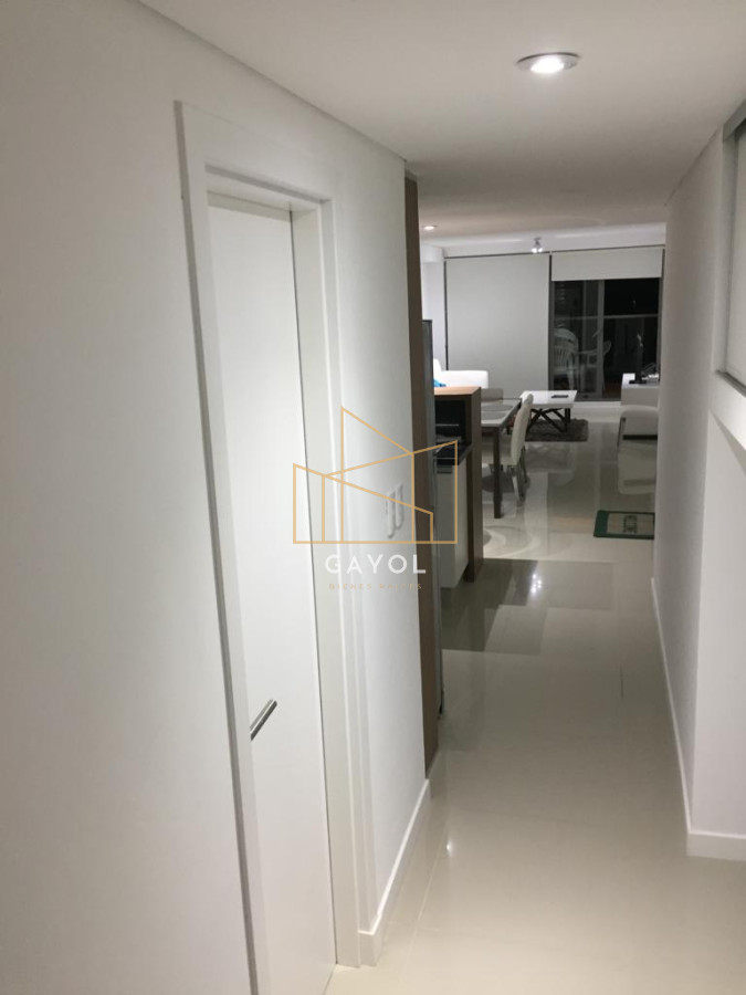 Apartamento ID.463 - Apartamento de 2 dormitorios en edificio Chronos , Punta del este  