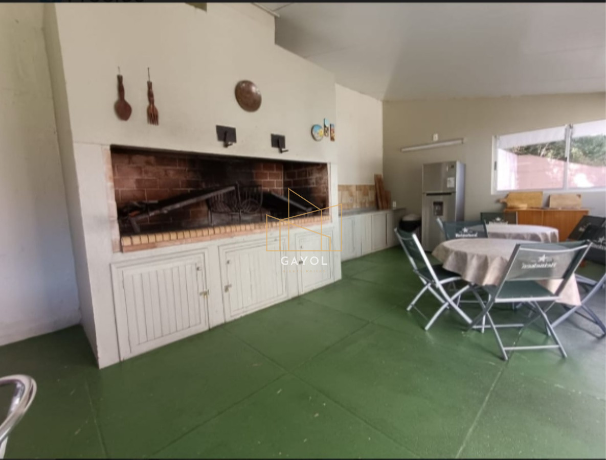 Apartamento ID.290 - Vende apartamento de 2 dormitorios en Roosevelt Punta del Este, con Balcon.