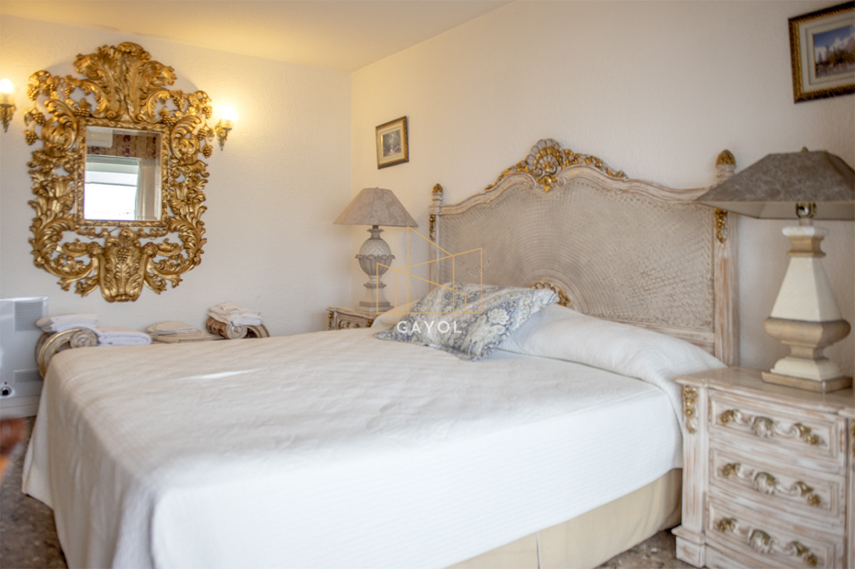 Apartamento ID.904 - Vende apartamento de 3 dormitorios en Mansa, Punta del Este.