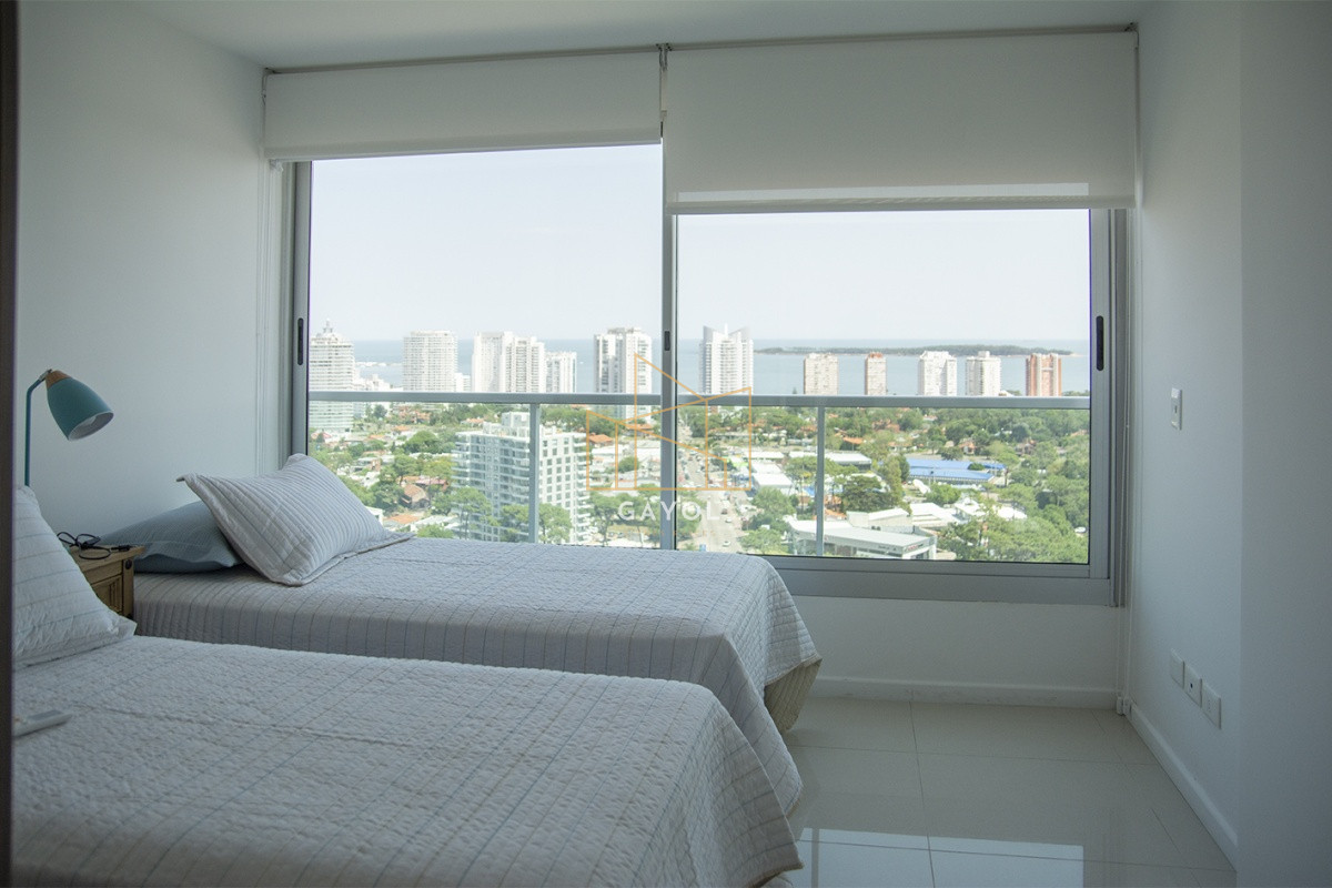 Apartamento ID.866 - Apartamento  de 2 dormitorio en Edificio Gala vista , Punta del este , Maldonado 