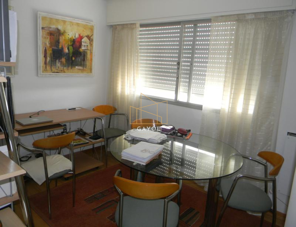 Apartamento ID.903 - Apartamento en venta con vista al puerto !