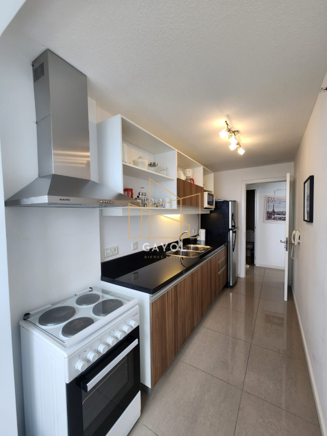 Apartamento ID.110 - Apartamento en venta en torre One, 1 dormitorio amueblado, vista al mar, playa brava 