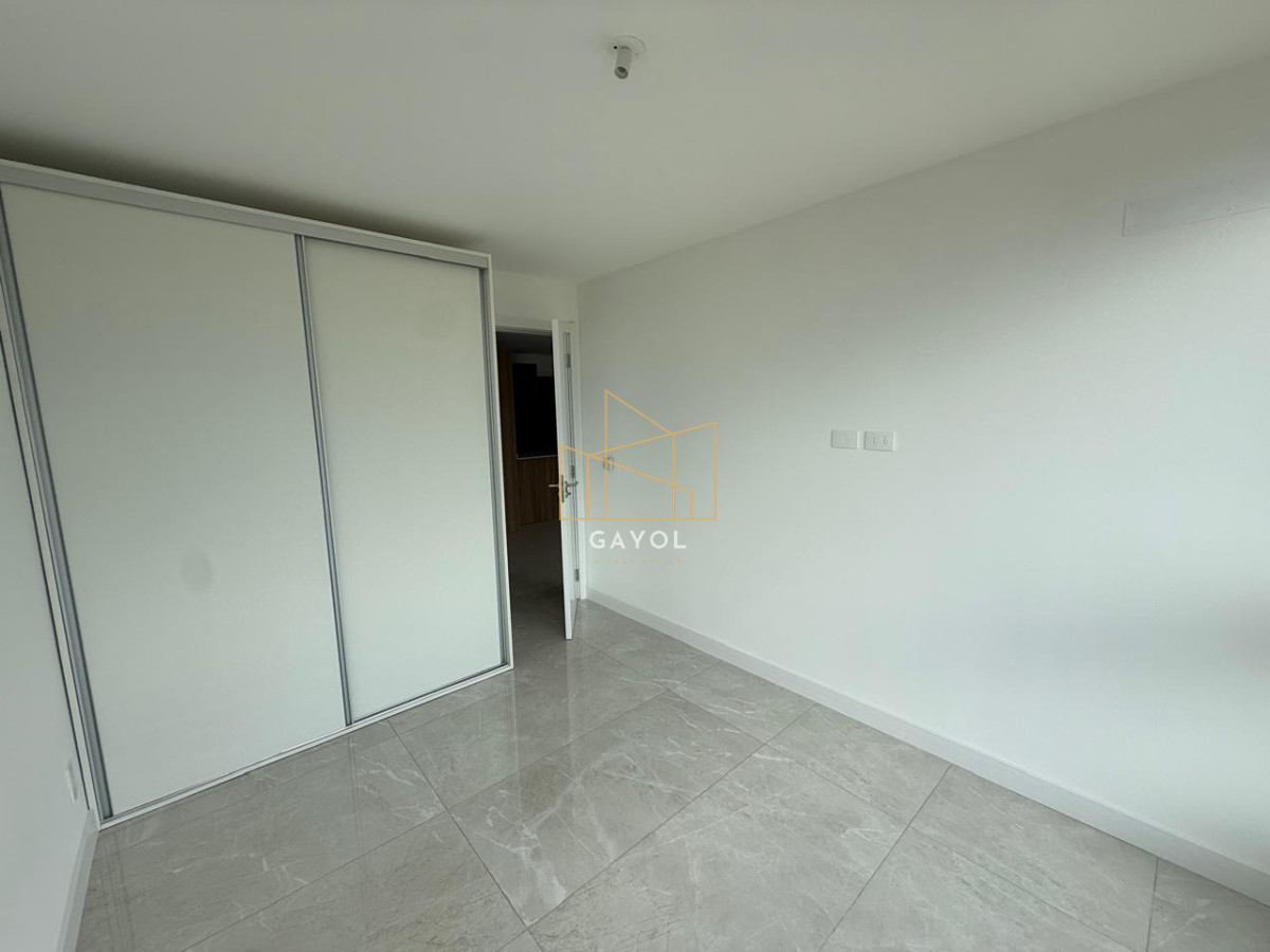 Apartamento ID.1262 - Vende apartamento de 1 dormitorio y medio en Punta del Este 