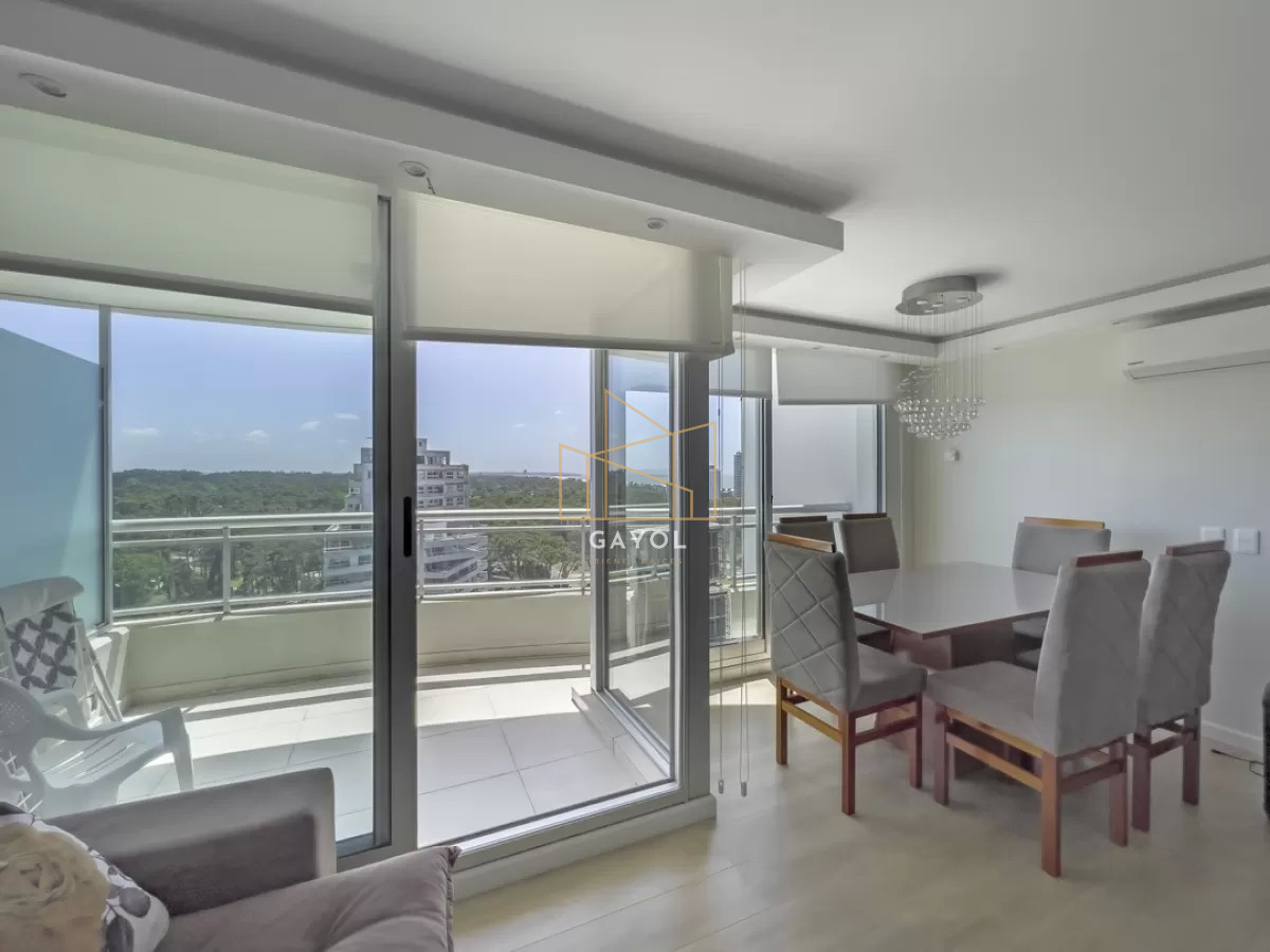 Apartamento ID.93 - Piso alto en venta en Ocean Drive - 2 dorm 2 baños