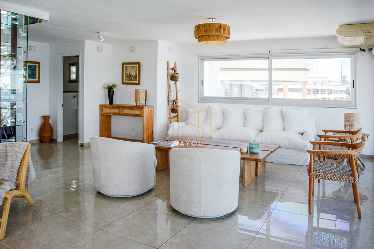 Apartamento ID.1028 - Espectacular apartamento en alquiler frente al puerto 