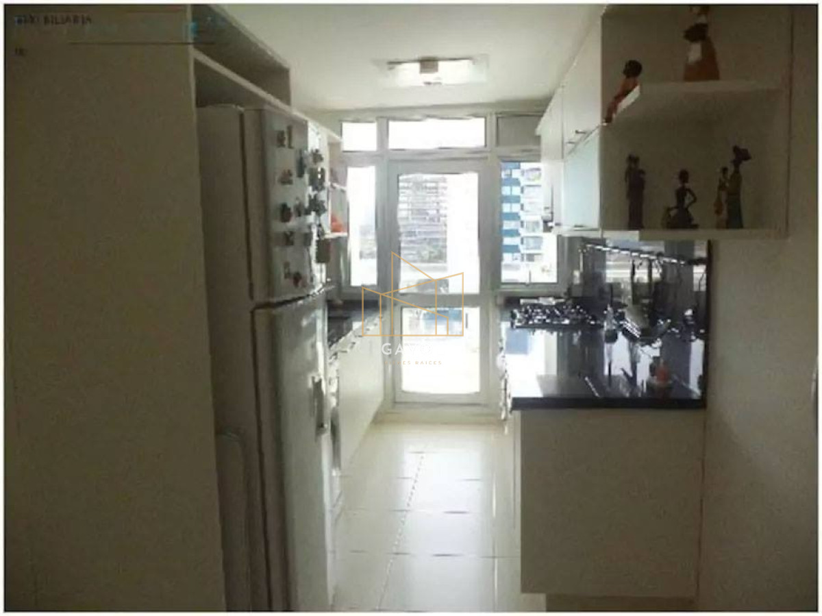 Apartamento ID.460 - Departamento en venta en Seasons Tower, a metros del mar.