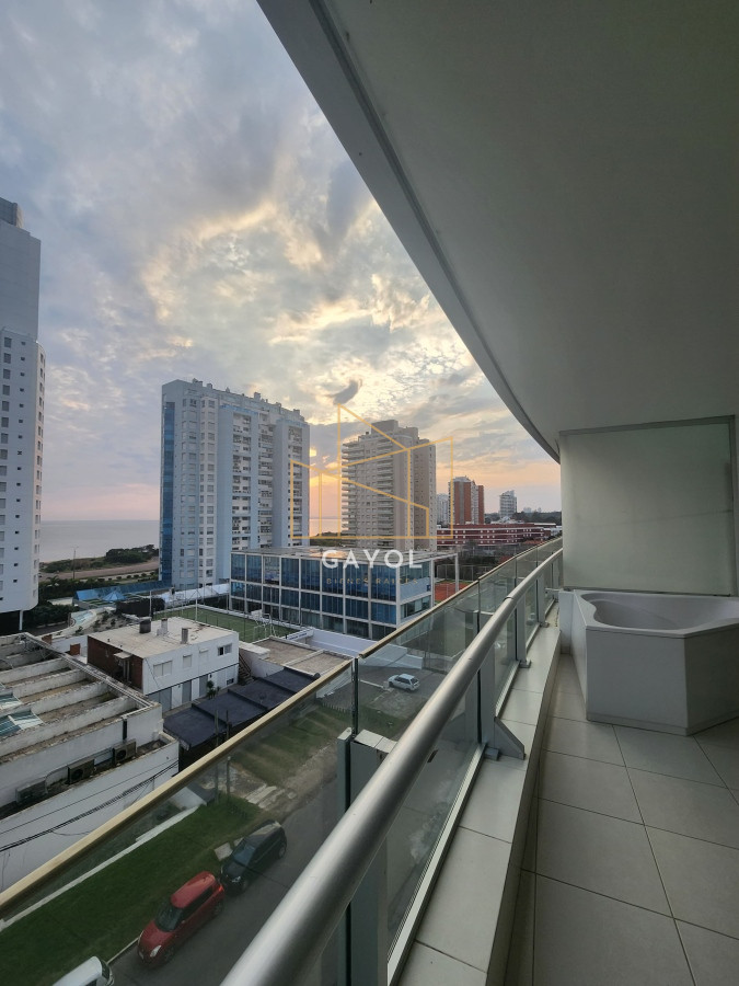 Apartamento ID.460 - Departamento en venta en Seasons Tower, a metros del mar.