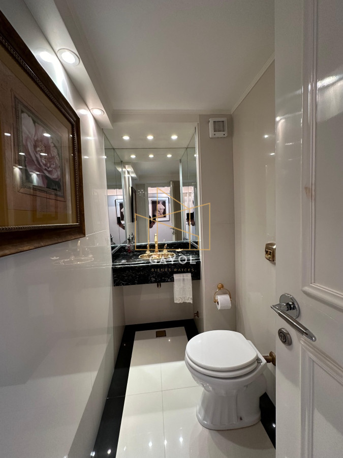 Apartamento ID.902 - Departamento en venta, 3 dormitorios en torre emblematica frente al mar