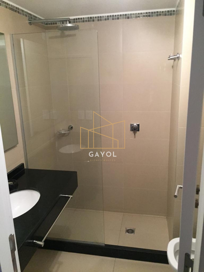 Apartamento ID.463 - Apartamento de 2 dormitorios en edificio Chronos , Punta del este  