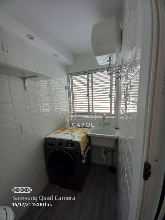 Apartamento ID.461 - Apartamento en venta de 2 dormitorios en Peninsula , Puerto , Punta del este 