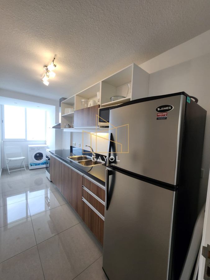 Apartamento ID.110 - Apartamento en venta en torre One, 1 dormitorio amueblado, vista al mar, playa brava 