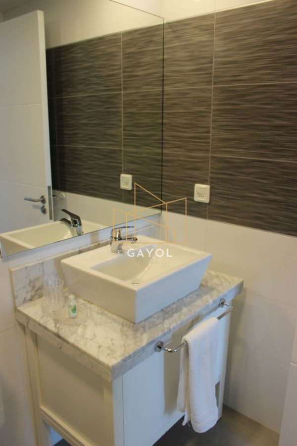 Apartamento ID.126 - ALQUILER EN ENERO EN TORRE ONE II, VISTA AL MAR, MUY BUENOS AMENITIES