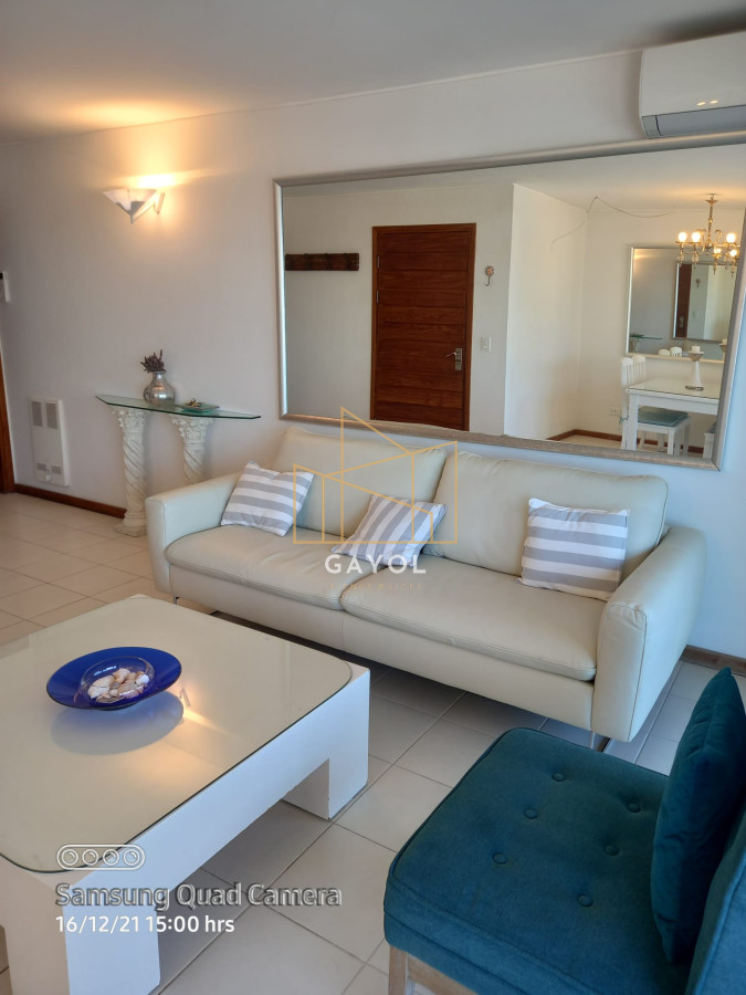Apartamento ID.461 - Apartamento en venta de 2 dormitorios en Peninsula , Puerto , Punta del este 