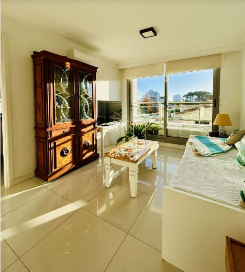 Apartamento ID.173 - Venta Apartamento 1 dormitorio en Punta del Este con todos los servicios a metros del Shopping
