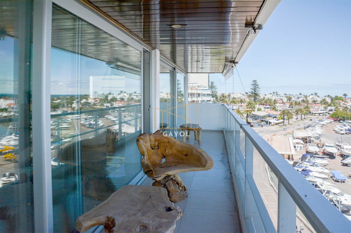 Apartamento ID.1028 - Espectacular apartamento en alquiler frente al puerto 