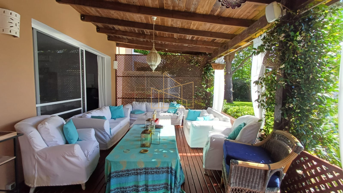 Casa ID.377 - Casa en vente en Alborada , Punta del este , Barrio privado