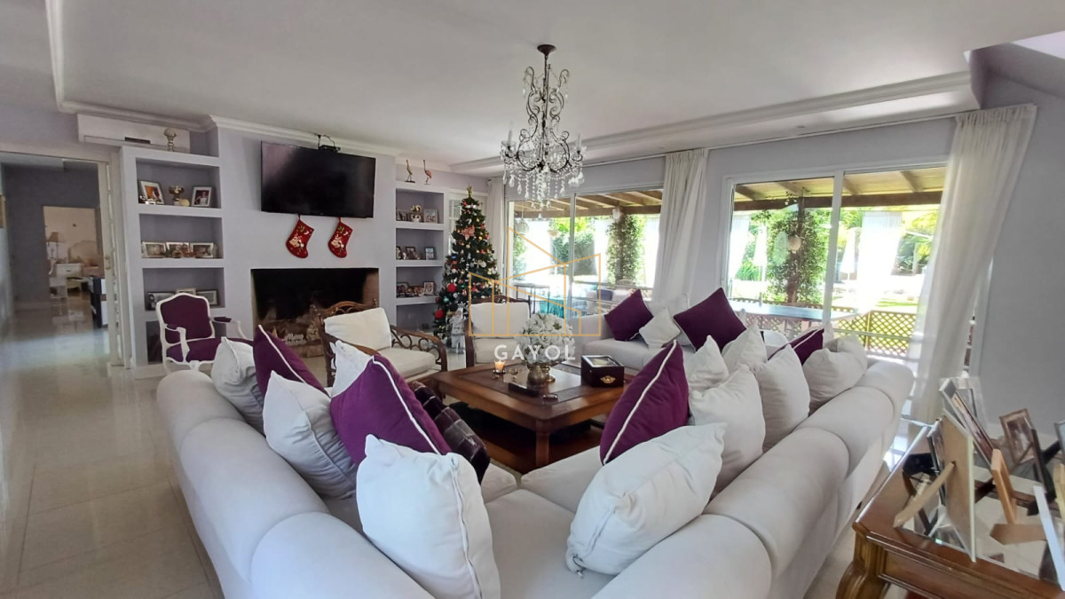 Casa ID.377 - Casa en vente en Alborada , Punta del este , Barrio privado